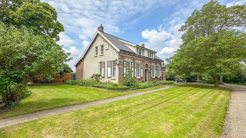 Ferienhaus für 16 Personen, mit Pool und Garten - 1