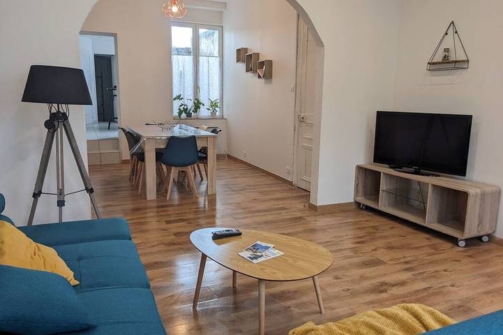 Location de vacances pour 6 personnes, avec terrasse à Calais