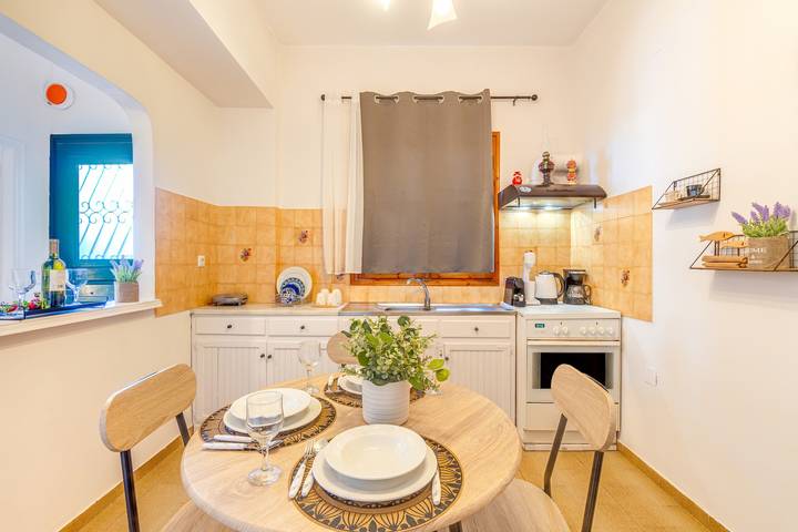Gîte pour 2 personnes, avec Balcon et Jardin dans Paxos - 2