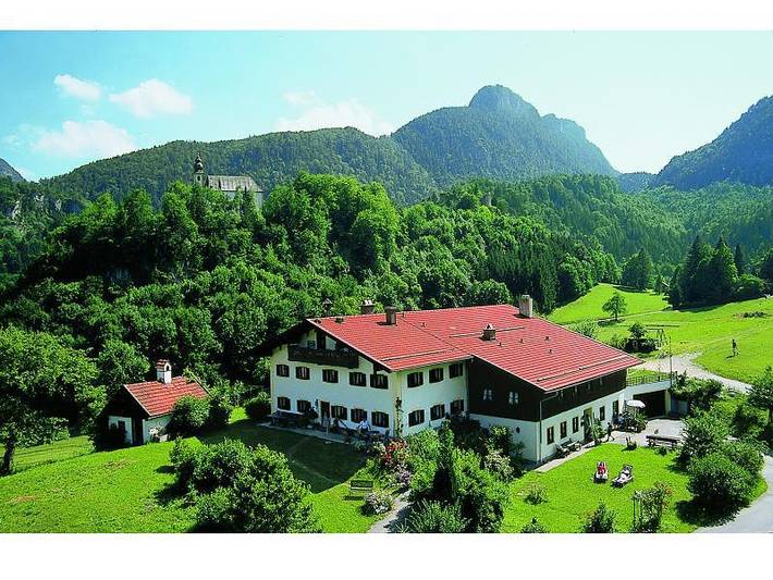 Ferienwohnung für 2 Personen, mit Balkon und Garten sowie Sauna in Bad Reichenhall