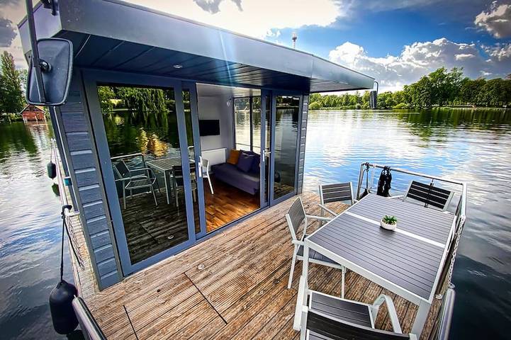 Hausboot für 6 Personen, mit Terrasse am Schweriner See