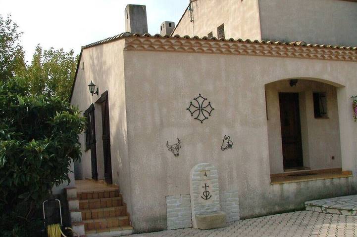 Gîte pour 4 personnes, avec piscine ainsi que jardin et terrasse, animaux acceptés à Candillargues - 4