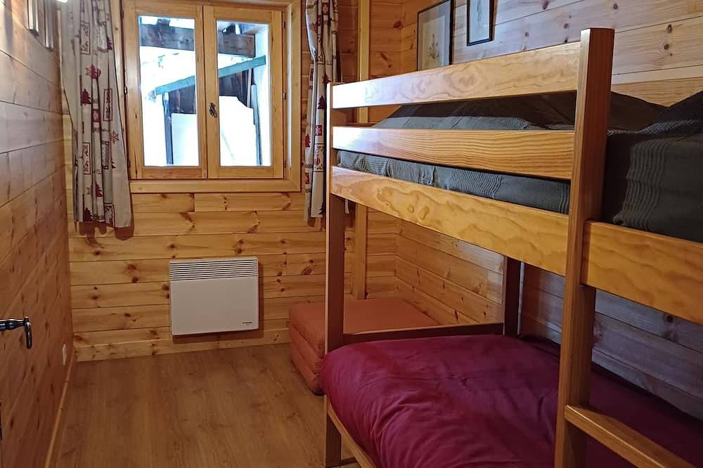 Appartement entier, Appartement dans magnifique chalet au pied des randonnées et des pistes in Le Sauze, Enchastrayes
