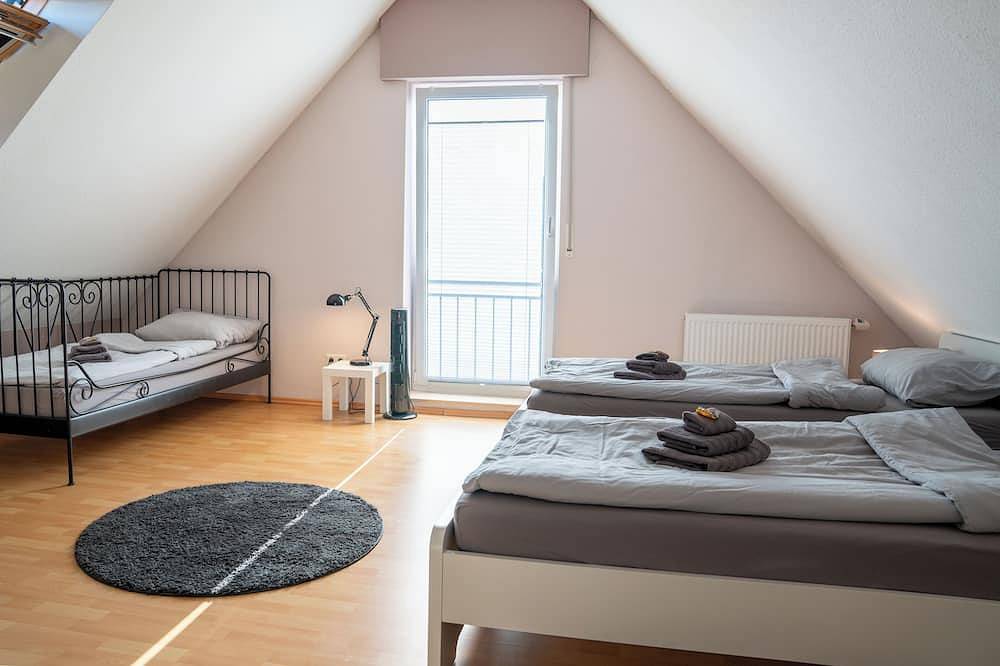 Ganze Wohnung, Ferienwohnung Morgenstern 85 qm auf 2 Etagen mit Loggia in ruhiger Lage in Sendenhorst, Münsterland