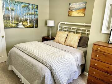 Vacation House for 6 Guests in Charlevoix, Charlevoix County, Picture 1