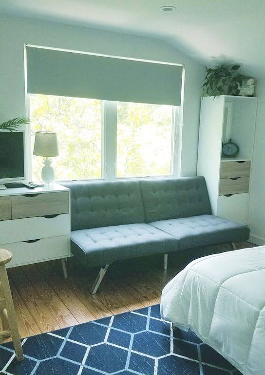 Private Airy Bridgehampton-Sag Harbor Haus mit Pool-in der Nähe von allen. in Bridgehampton, Hamptons