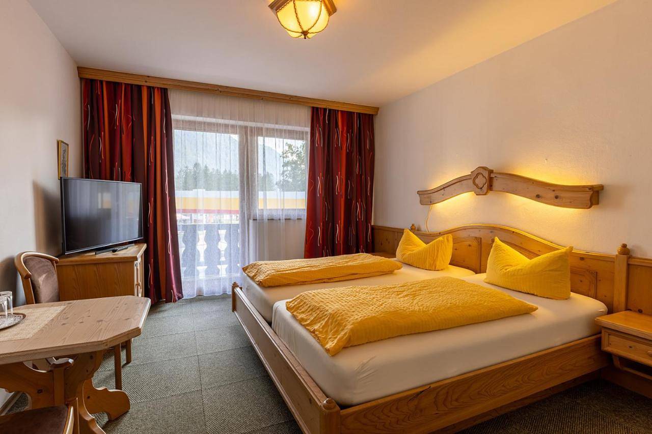 Hotel Alpenhof in Oberau, Bayerische Alpen