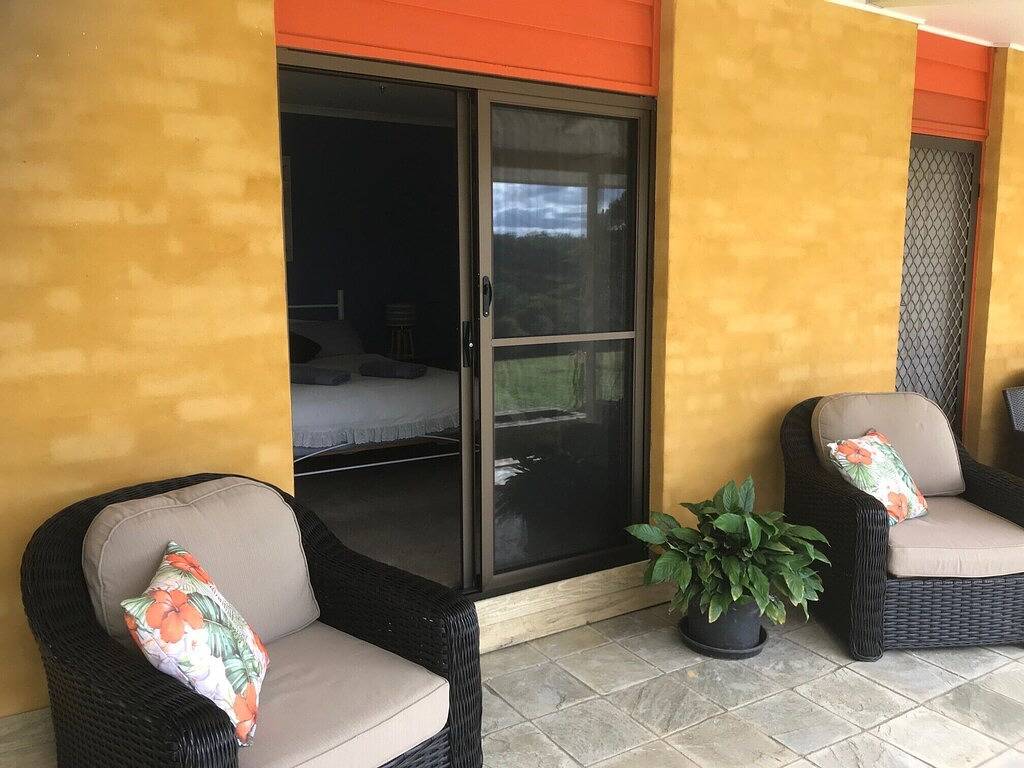 Bed and Breakfast with stunning rural views overlooking pool. Handy to town. in Queensland