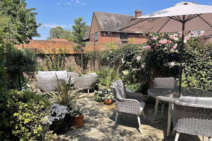 Holiday home for 4 people, with garden in Chichester