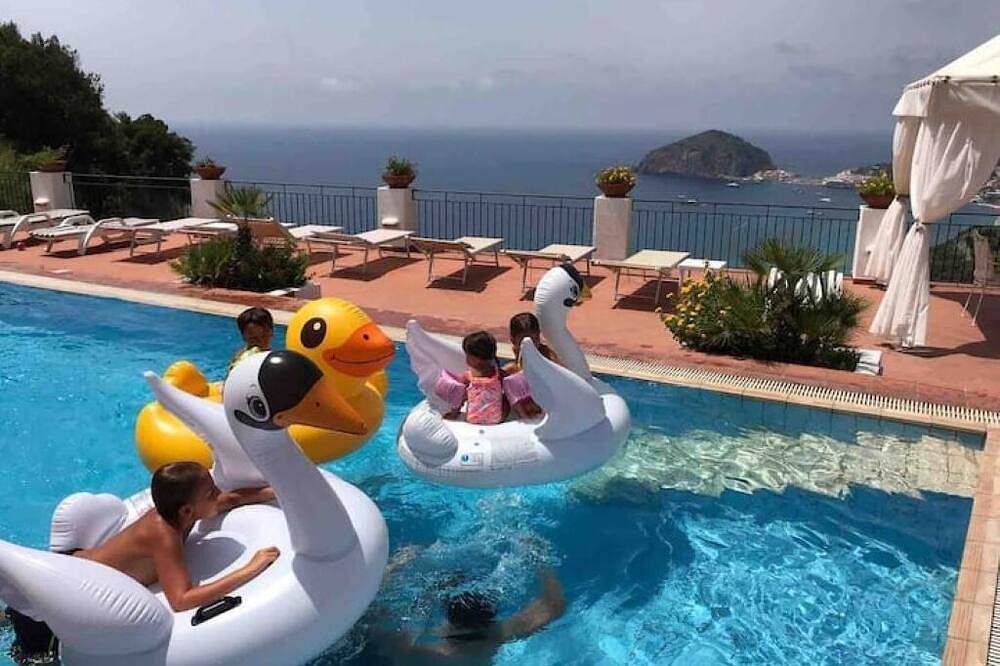 The Palm \"Villa Nunzia\" in Lido di Maronti, Barano d'Ischia