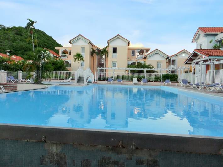 Location de vacances pour 4 personnes, avec piscine et terrasse à Sainte-Anne (Martinique)