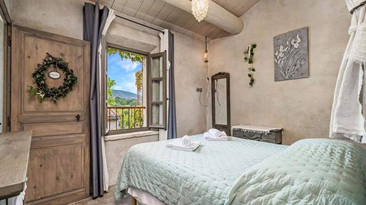 Ganze Ferienwohnung, Ferienwohnung für 4 Personen (58 m²) in Commune d'Oppède in Oppède, Regionaler Naturpark Luberon