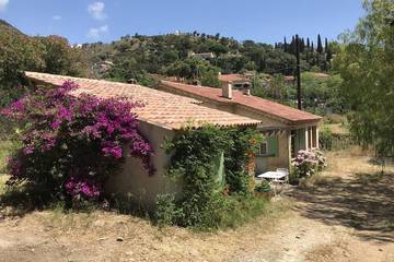 Gîte pour 10 personnes, avec terrasse dans Plage de La Fossette