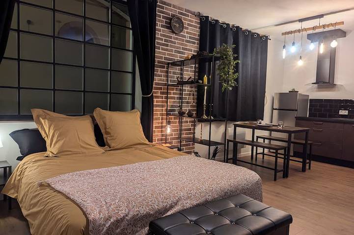Appartement entier, Charmant studio industriel à proximité directe du centre de Saverne. in Saverne, Région de Saverne