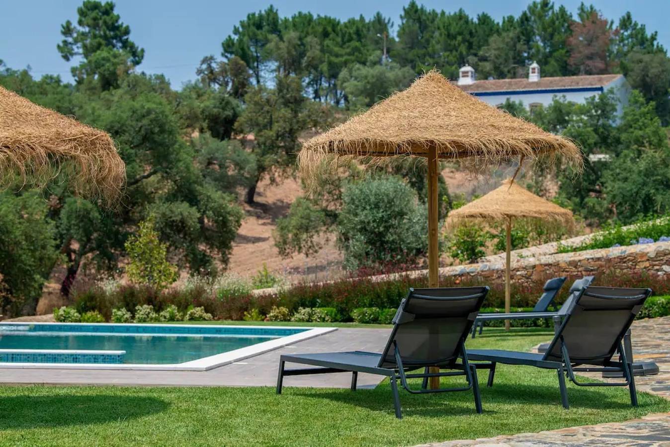 Casa de vacaciones 'Casa Do Poço - Vale Luís Neto' con vistas a la montaña y aire acondicionado in Salir, Distrito de Faro