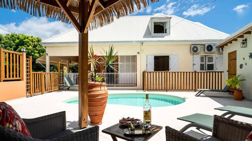 Ferienwohnung für 8 Personen, mit Garten und Pool - 1