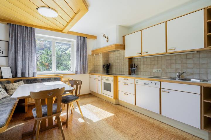 Ferienwohnung für 9 Personen, mit Balkon und Ausblick in Vandans