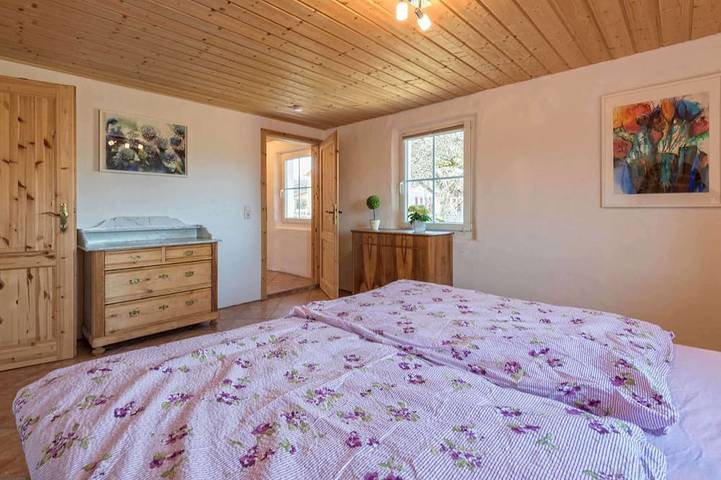 Exklusives Landhaus Seewald: 330m2 - Sauna - Whirlpool - Spielplatz - Bbq - Wlan in Seewald, Nordschwarzwald