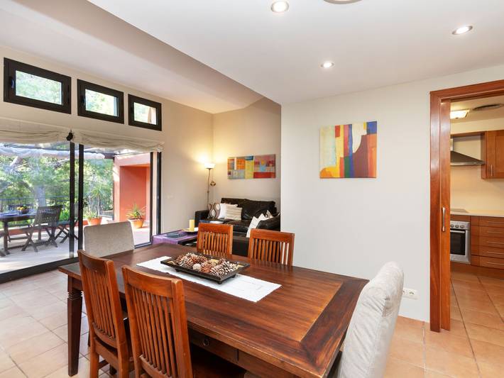 Gîte pour 6 personnes, avec vue ainsi que terrasse et jardin dans Bonmont Terres Noves - 4