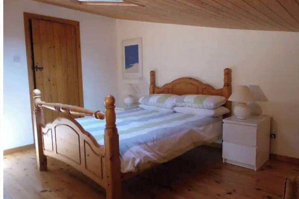 To discover : Cottage with pool, close to the beaches in Mortagne-sur-Gironde, Saintes region