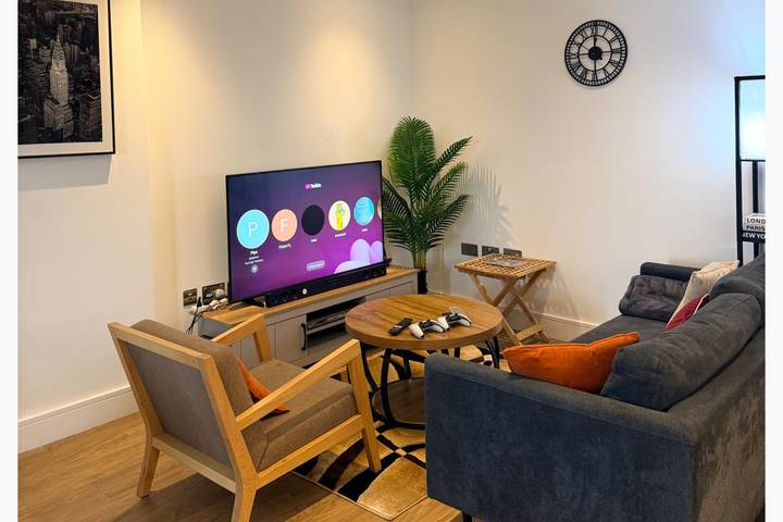 Apartament wakacyjny dla 4 osób, z balkon i widok na jezioro, zwierzęta dozwolone w Birmingham
