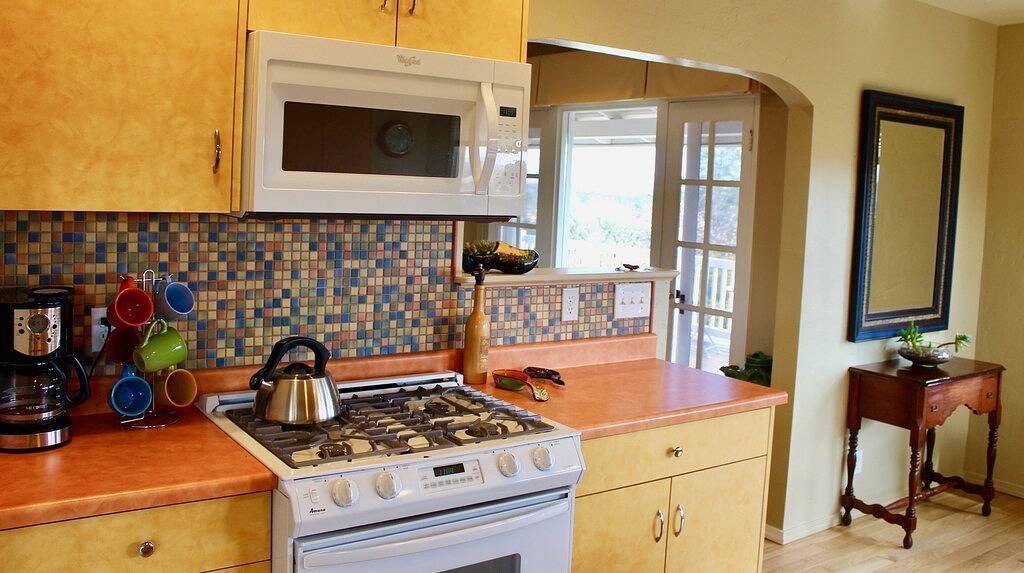 Treetop Lodge - Lassen Sie den Blick über die Westseite in der Nähe der Innenstadt schweifen. in El Paso de Robles, San Luis Obispo County