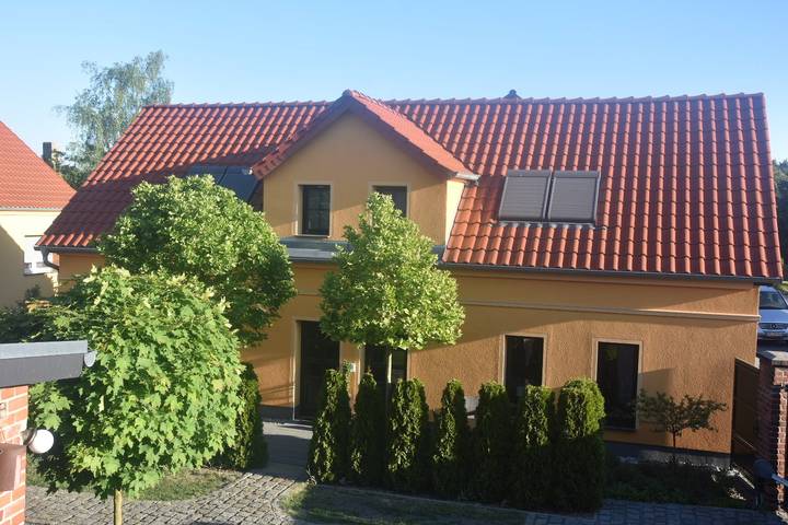 Ferienwohnung für 4 Personen, mit Garten und Balkon in Cottbus - 2