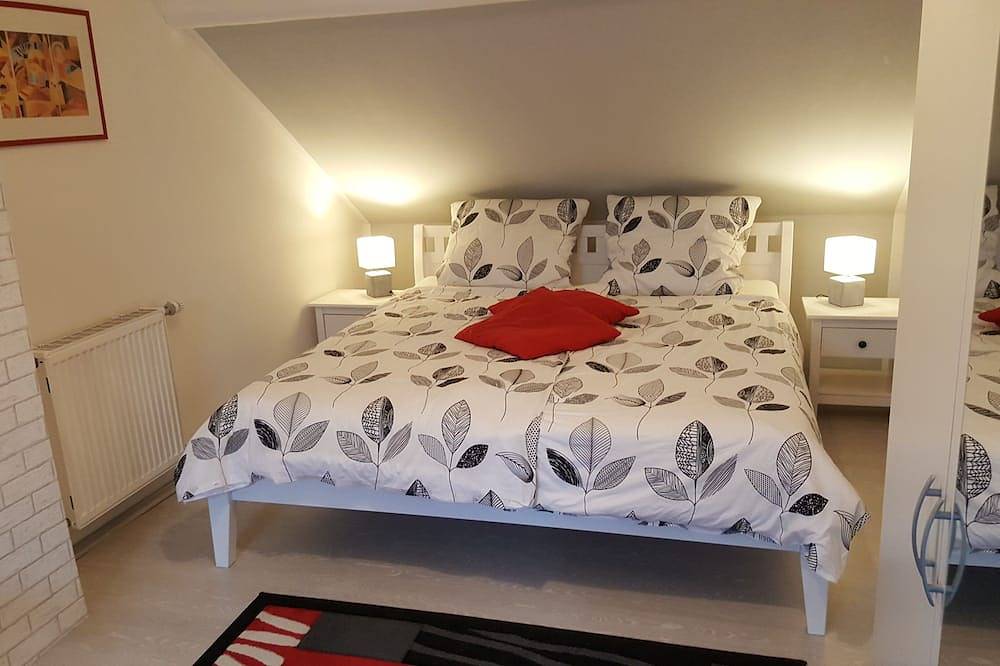 Ganze Wohnung, Gemütliche Fewo für Erwachsene nur für Nichtraucher, mit schöner Außenanlage in Irrel, Eifelkreis Bitburg-Prüm