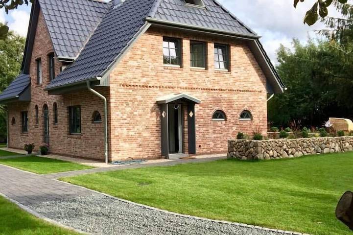 Ferienhaus für 4 Personen, mit Garten und Sauna in Nebel