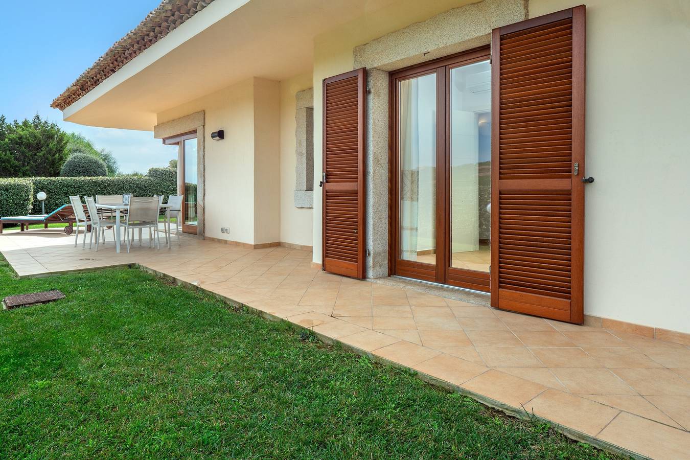 Ferienhaus "Villa Piana" mit atemberaubendem Blick auf das Meer und die Berge, Terrasse und Garten in Le Saline, Palau (Sardinien)