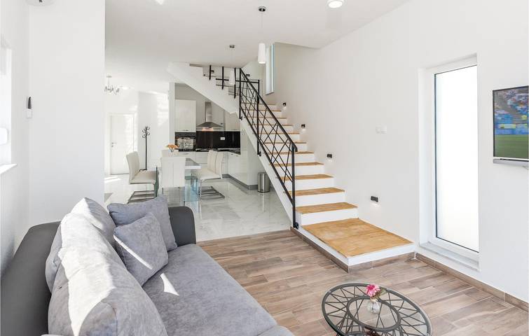 Ferienhaus für 10 Personen, mit Terrasse, mit Haustier in Grad Šibenik - 4