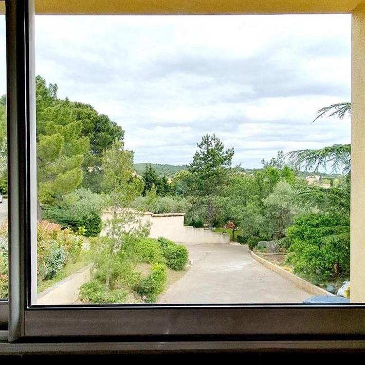 Location de vacances pour 4 personnes, avec jacuzzi et jardin à Aramon - 3