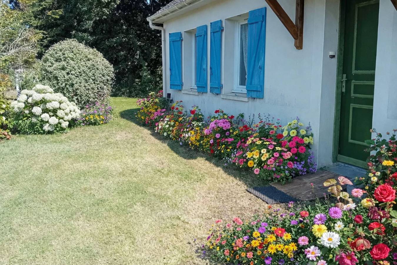 House with garden near the sea in Mesquer in Mesquer, Côte d'Amour