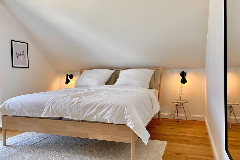 Entire apartment, No.1 - Holiday homes Ankerplatz 1 & 2 Usedom- sauna, fireplace & garden in Krummin, Usedomer Norden