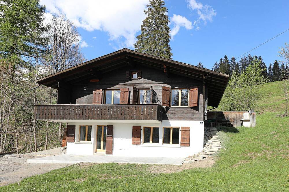 Appartamento vacanze a Lenk a partire da 374€ a notte