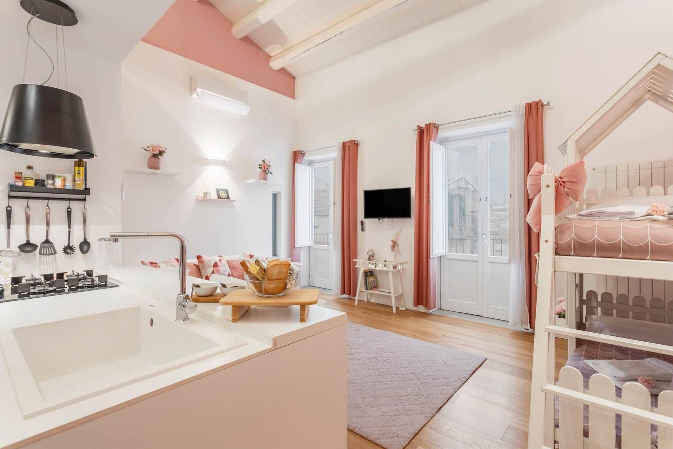 Hel lägenhet, Apartment 'Mia' with Balcony, Wi-Fi and Air Conditioning in Palermo, Palermo provins