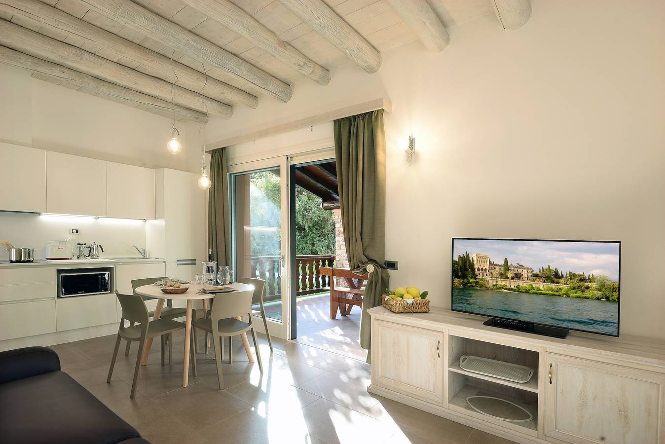 Appartamento intero, Appartamento vacanze Al segnavento Tramontana in Maderno, Toscolano-Maderno