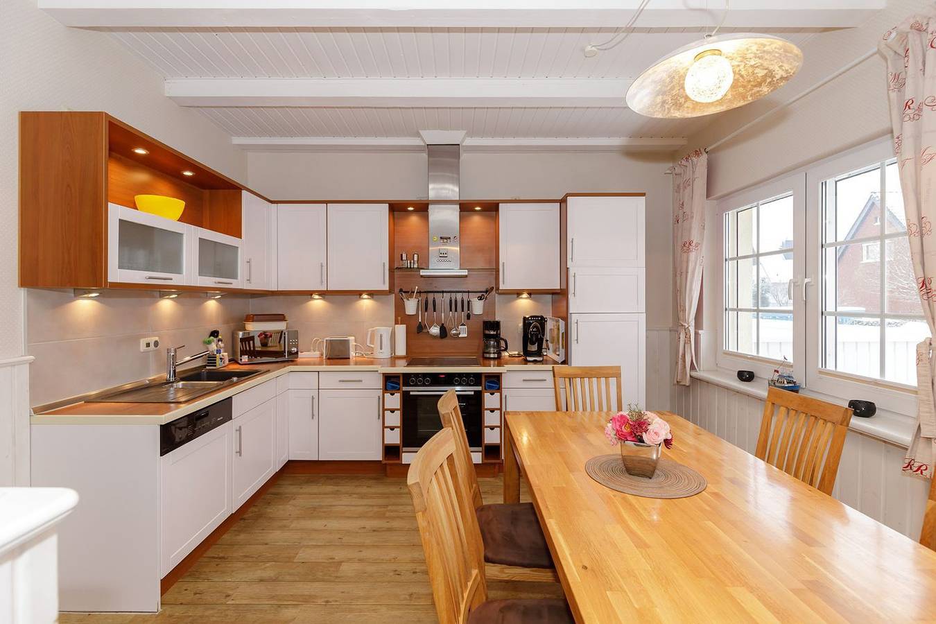 Stilvolles Ferienhaus mit Sauna und Whirlpool in Strandnähe in Kühlungsborn. in Kühlungsborn, Mecklenburgische Ostseeküste