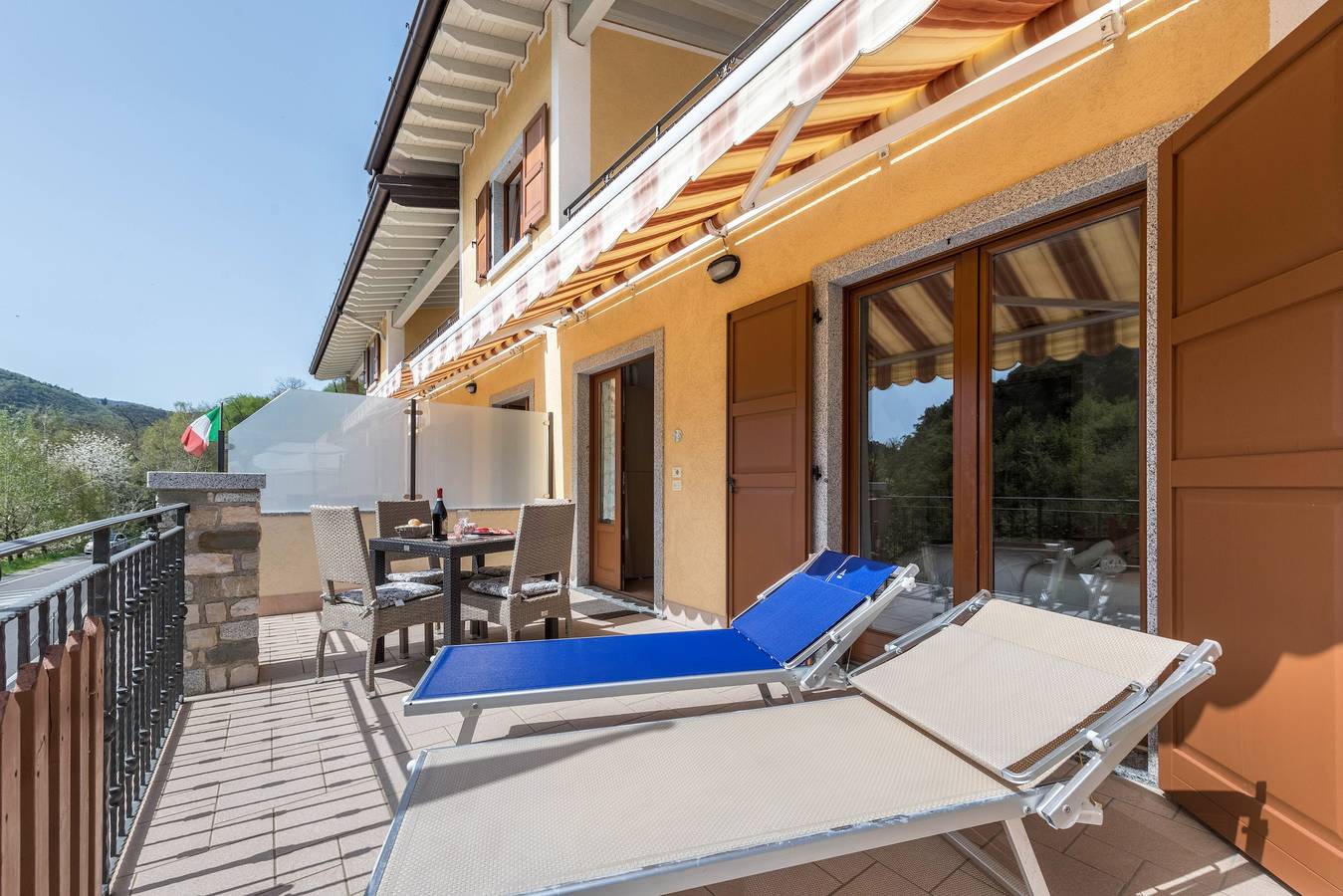 Ganze Wohnung, Schöne Ferienwohnung "Residenz Tatiana A4" mit Pool, Terrasse in Tremosine, Gardasee-Berge