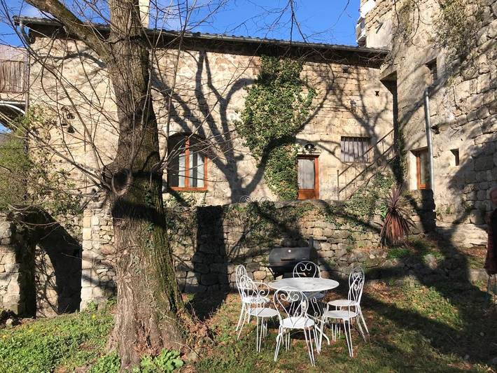 Gîte pour 6 personnes, avec vue et terrasse à Burzet - 2