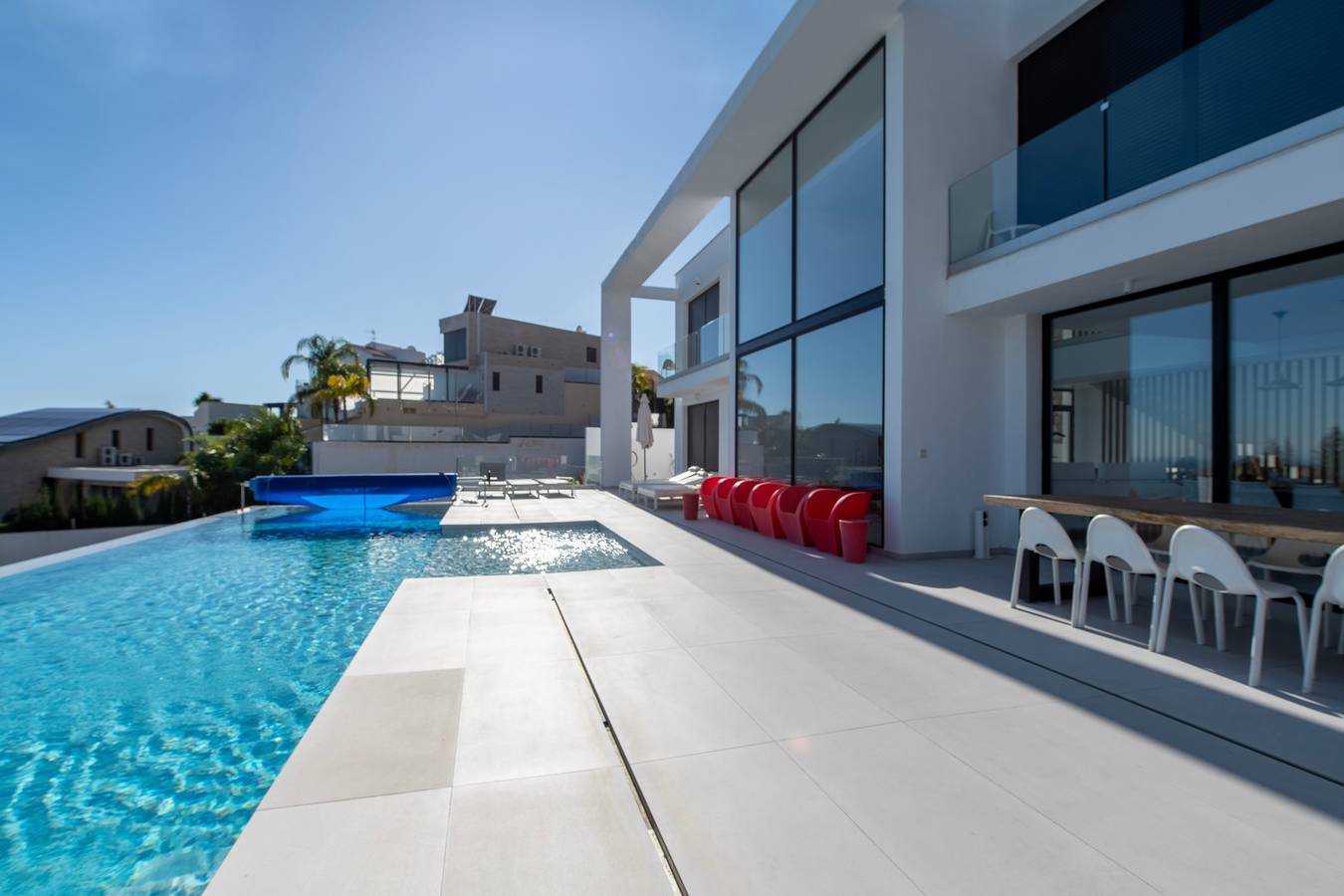 Luxurious Villa Oro with Infinity Pool and Panoramic View in Monte de los Almendros, Salobreña