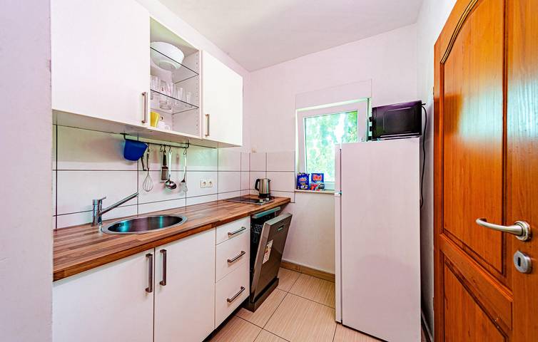 Ganze Ferienwohnung, Gemütliche Ferienwohnung mit Terrasse, WLAN und Parkplatz in der Nähe des Strandes Tri Žala in Viganj, Dubrovnik-Neretva