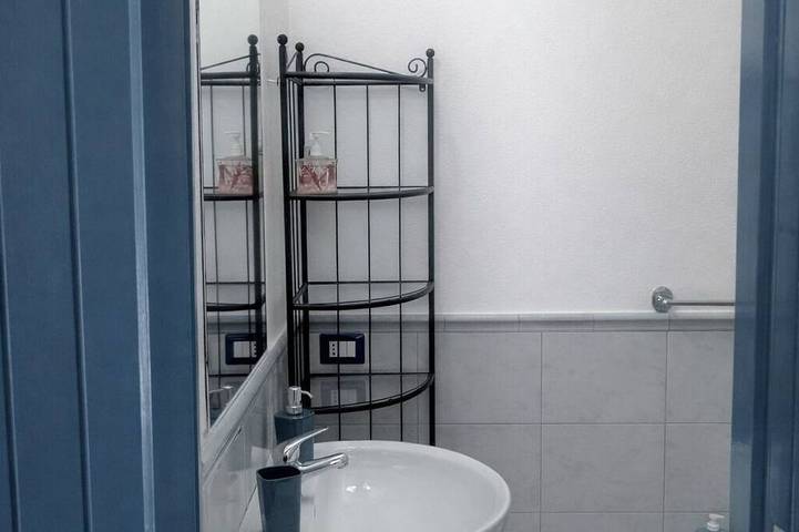 Ganze Wohnung, La Casetta di Gioia 200 m sea garden Wi-Fi fast in Porto Ottiolu, Budoni