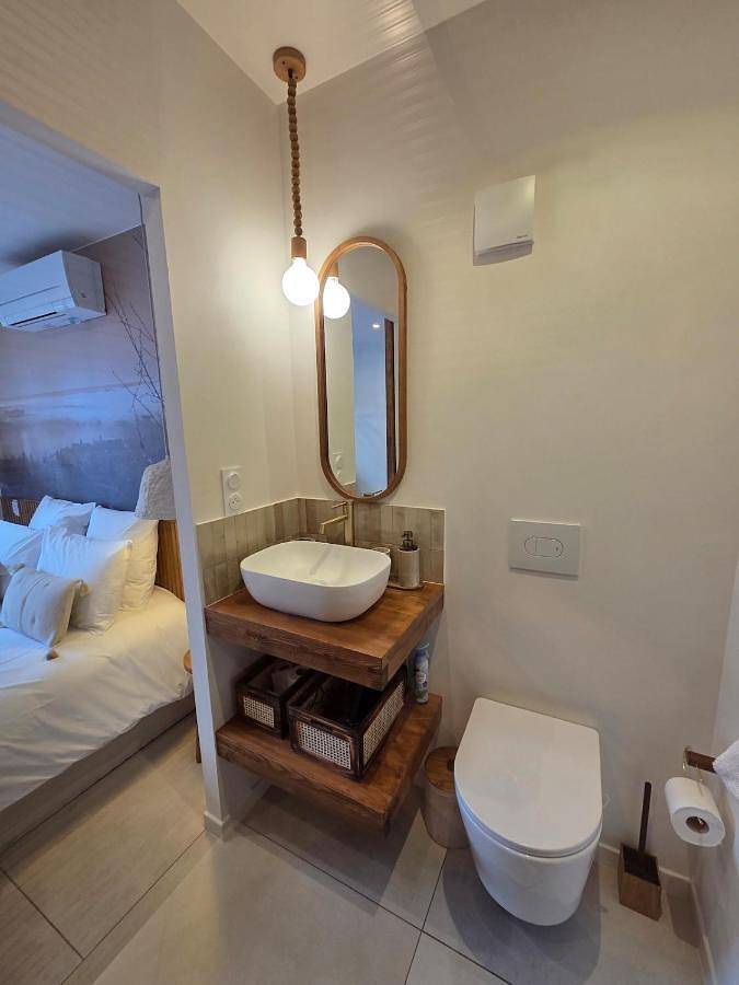 Gîte pour 2 personnes, avec jardin, animaux acceptés à Meyssac - 4