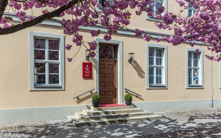 Hotel, mit Terrasse in Potsdam und Umgebung
