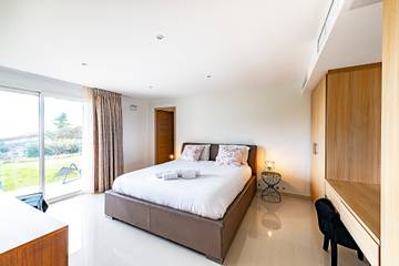 Location De Vacances pour 4 Personnes dans La Turbie, Région de Nice, Photo 2