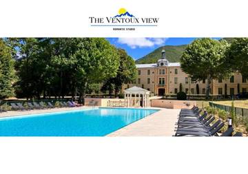 Gîte pour 2 personnes, avec piscine ainsi que vue et jardin à Montbrun-les-Bains