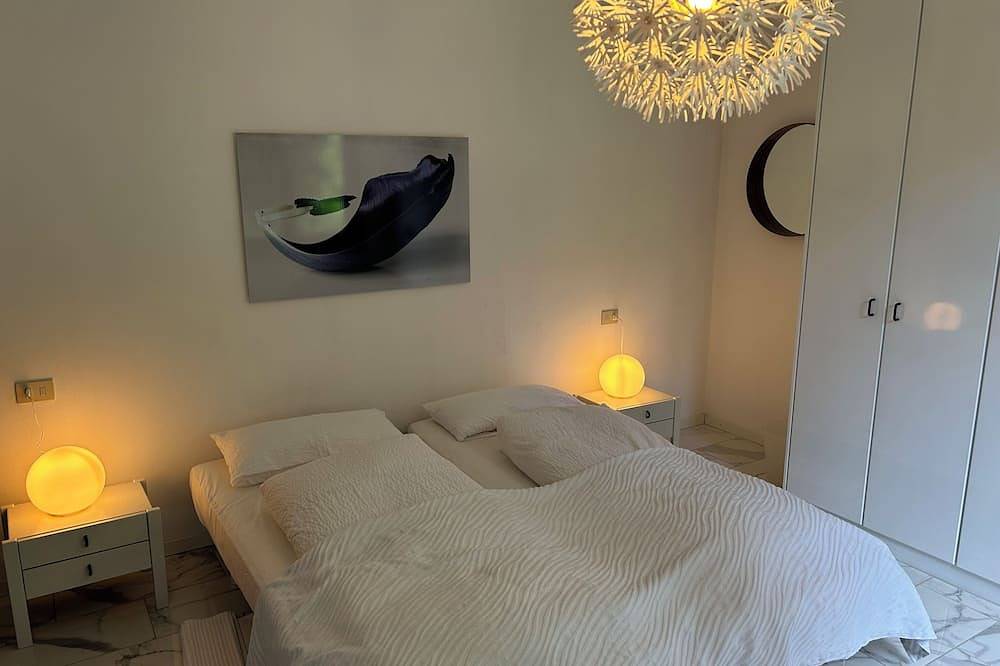 Ganze Wohnung, Seeblick, Sonnenterrasse, mediterraner Garten, gemütliche Wohnung, in Drano (Valsolda), Valsolda