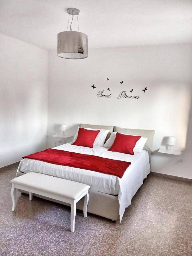 Red Tower Venice Apartment - 2 mins from Vce Airport- free Wifi in Venedig, Lagune von Venedig