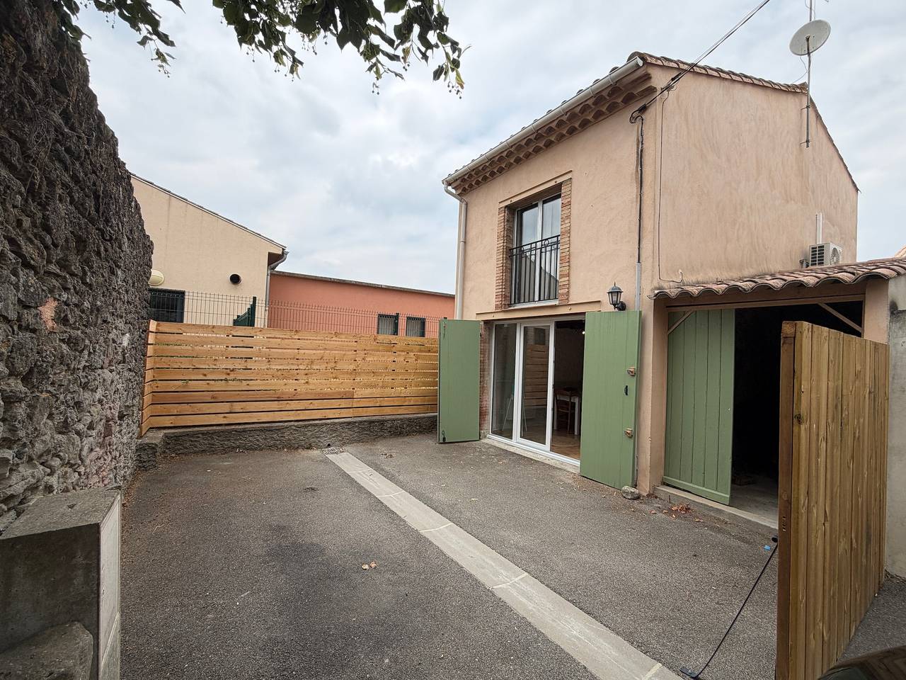 Amagat House for 4 – Private Terrace, Wi-Fi, Air Conditioning, Near Carcassonne in Preixan, Carcassonne region